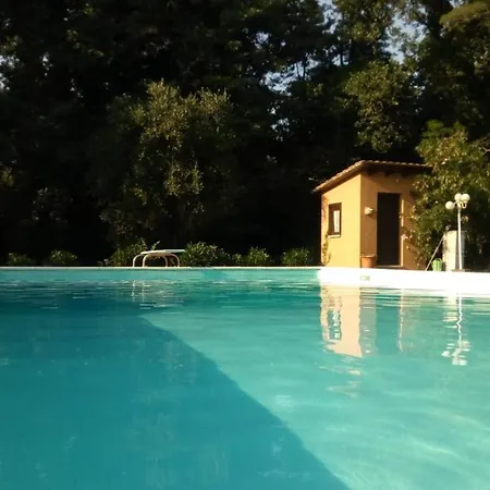Alojamento de Acomodação e Pequeno-almoço Umbria Country 3*