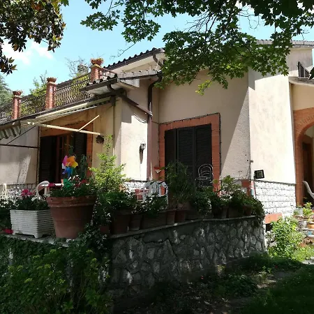 Umbria Country Couette-café 3*