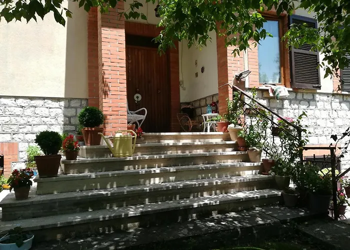 Umbria Country فندق مبيت وإفطار 3*
